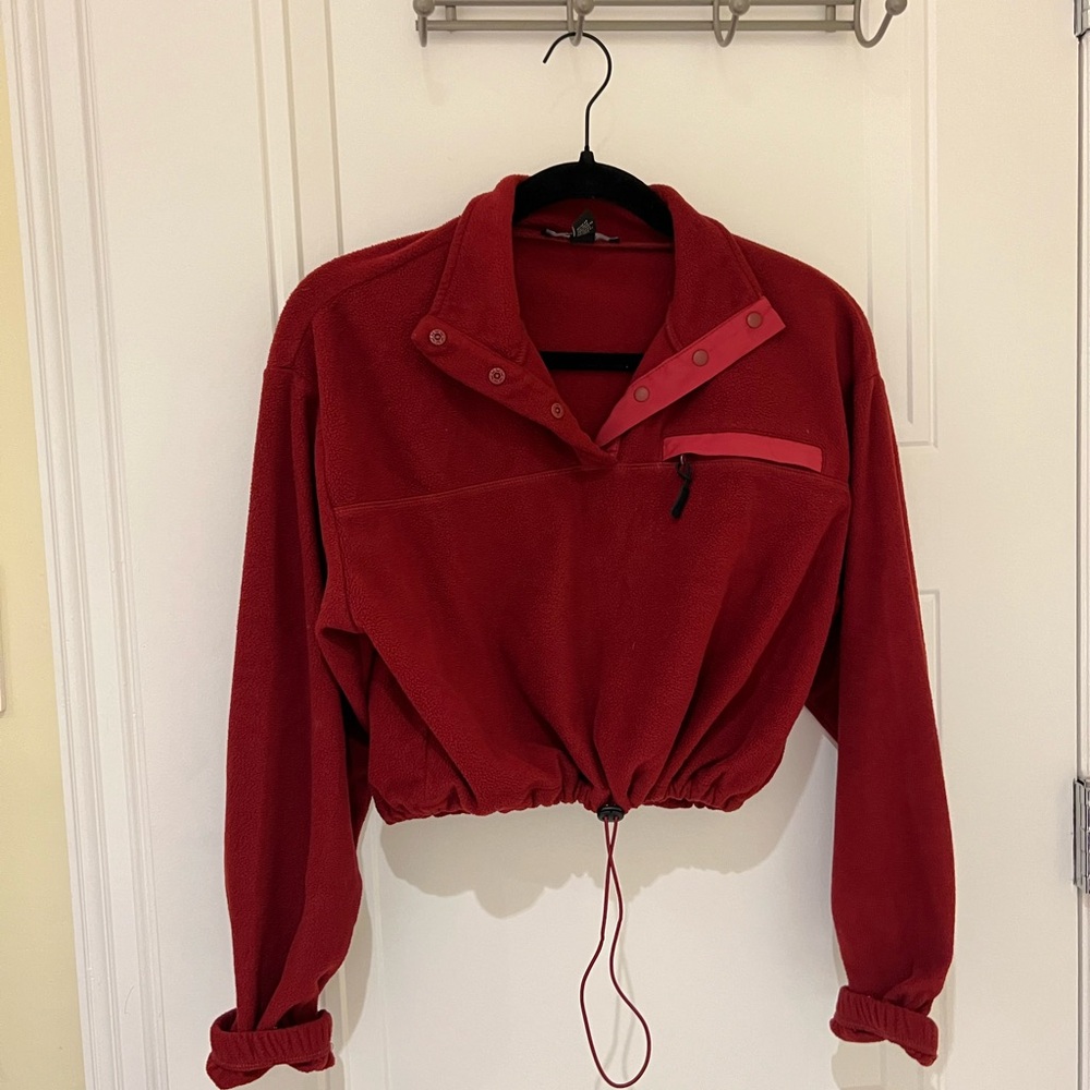 Cropped Red Fleece Pullover